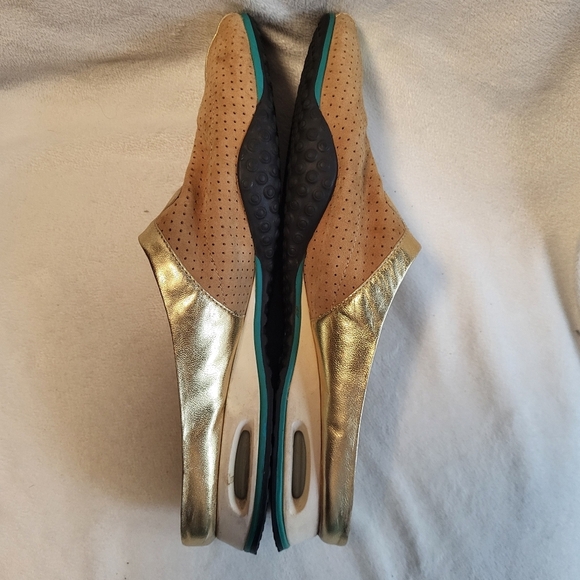 Cole Haan slip on with Nike Air sole - Picture 7 of 8